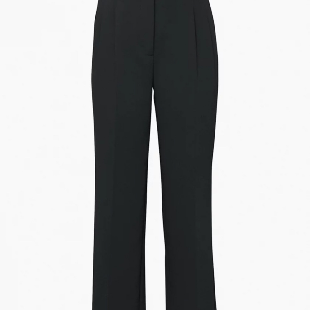 Aritzia Wilfred Effortless pants size 2 short